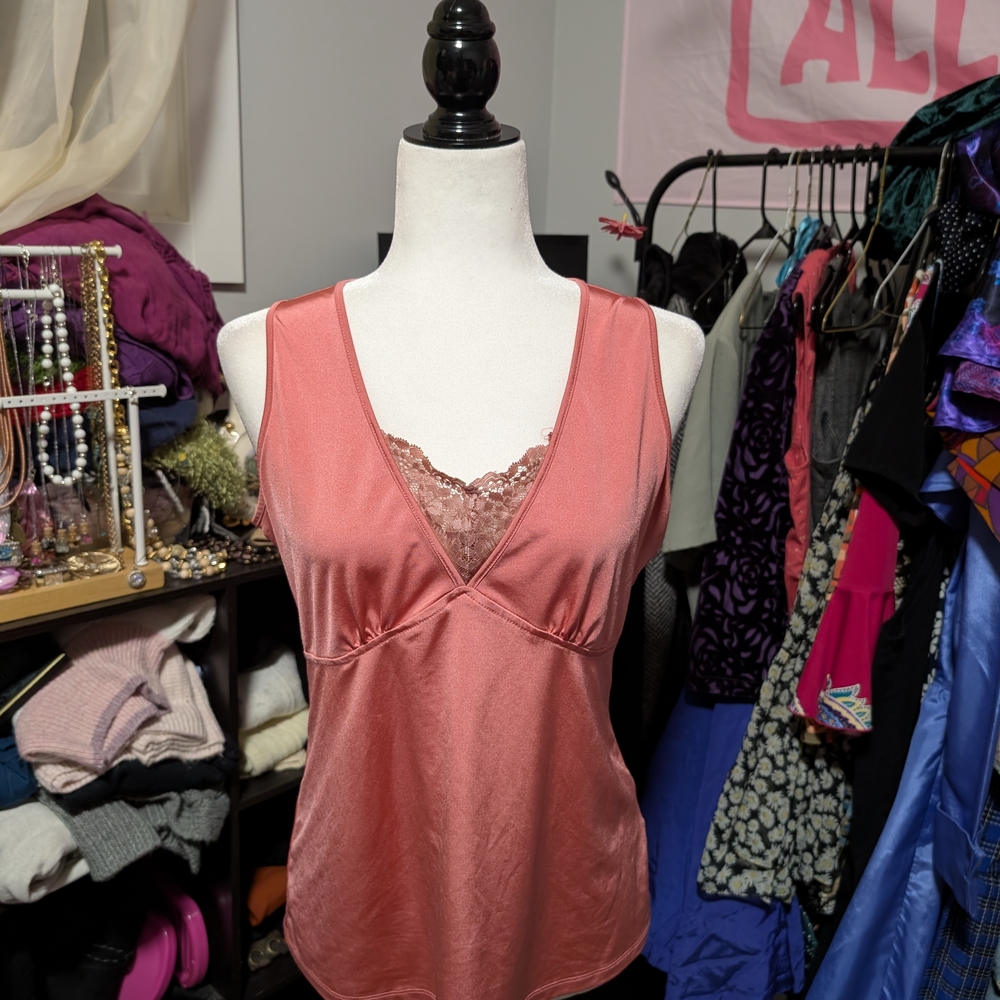 Coral Tank Top With Lace Detail